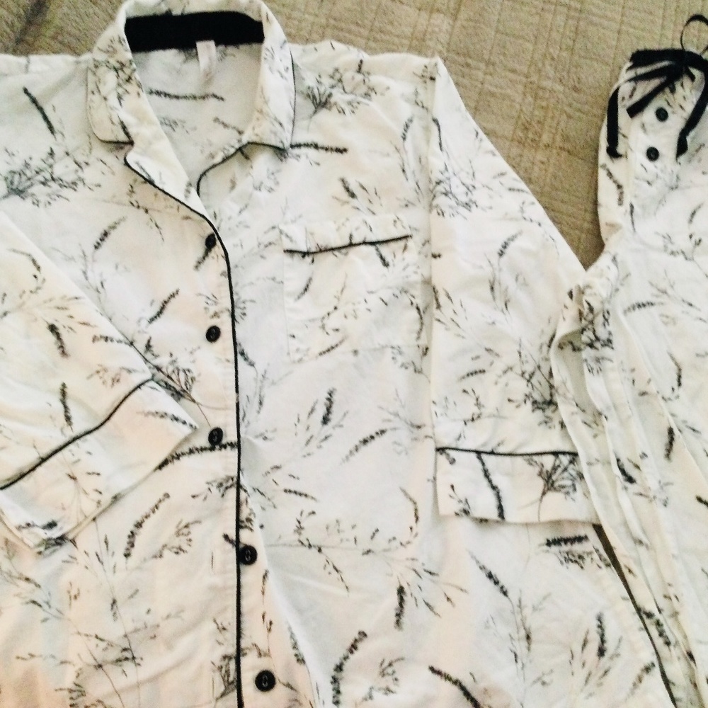 The perfect cotton pajamas for spring and summer.